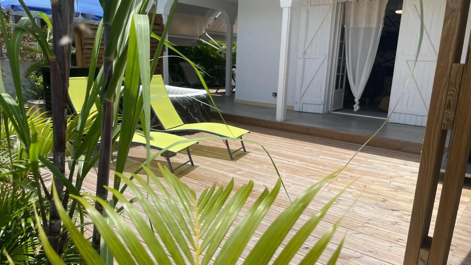Cottage De La Plage - Le Gosier, Proche Plage, Jacuzzi, Location Prestige Caraibes location